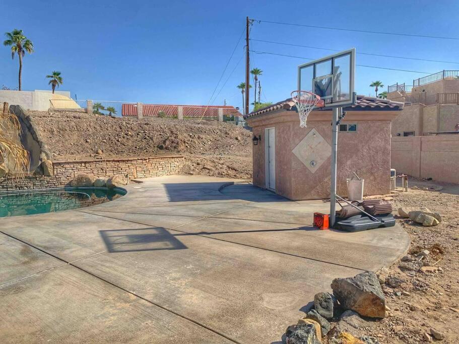 Ultimate Backyard-Pool/Spa. Slide. Lakeview. Ball Lake Havasu City Exterior photo